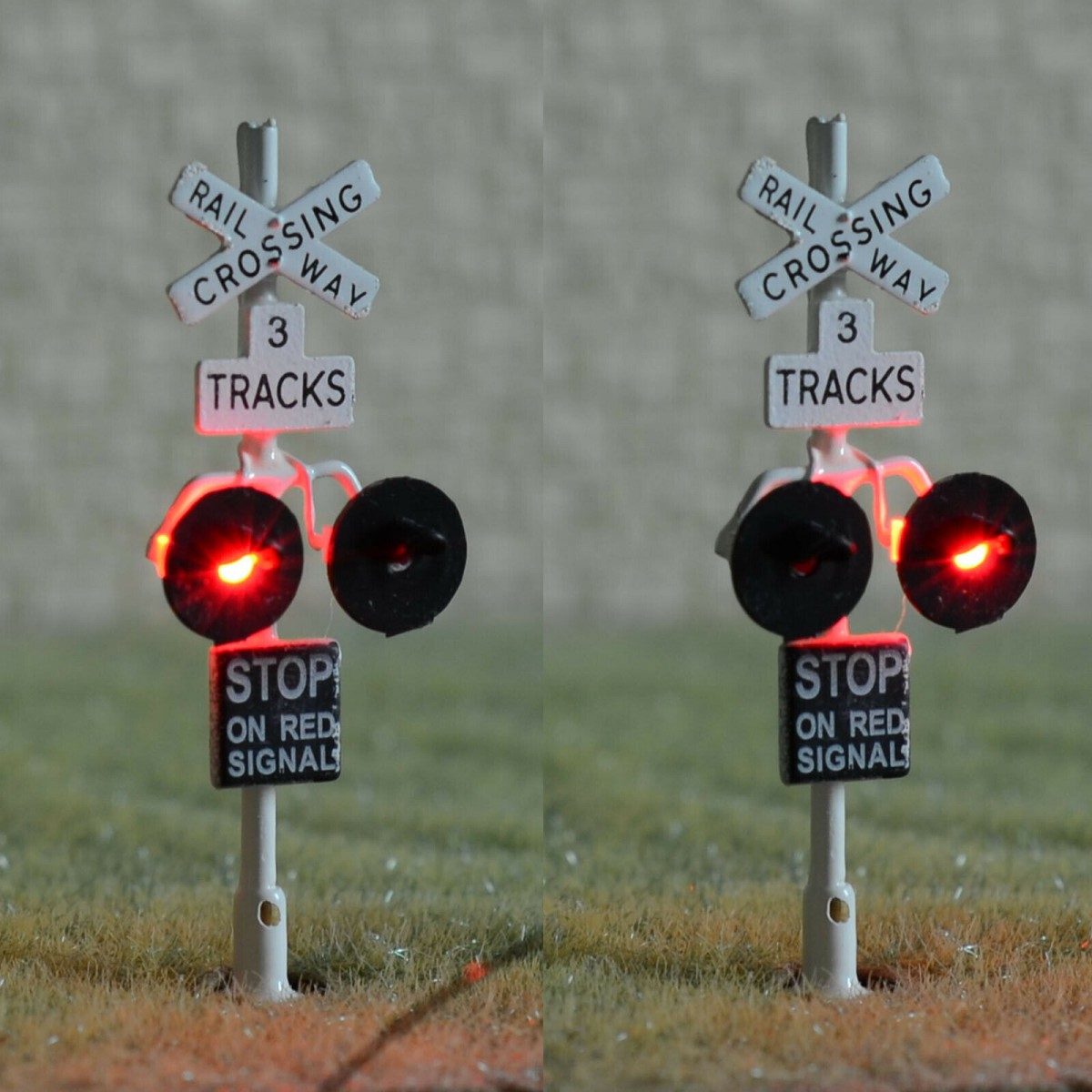 2 x HO scale railway grade crossing signal 3 track + 1 circuit board flasher 3W2
